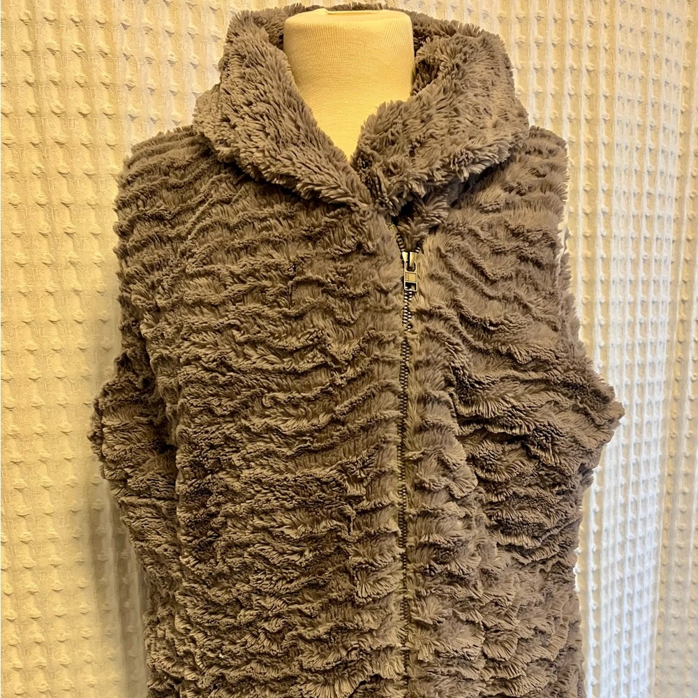 Patagonia Pelage Faux Fur Fleece Vest